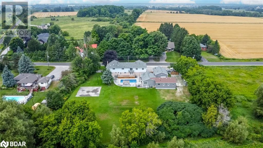 1923 10th Line Property Photo 32