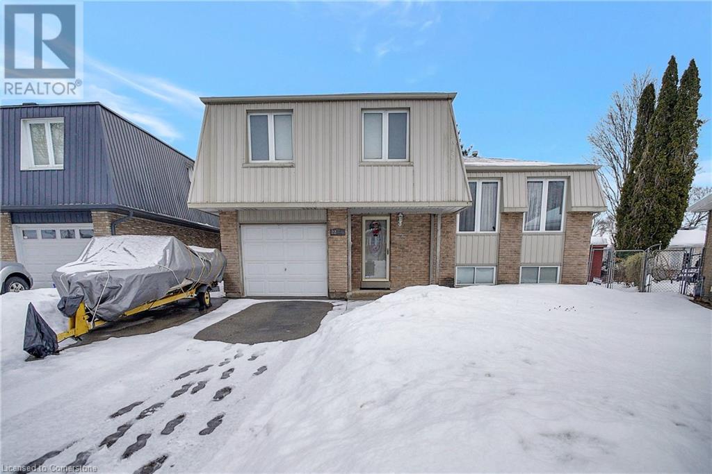 22 Dolman Court Property Photo