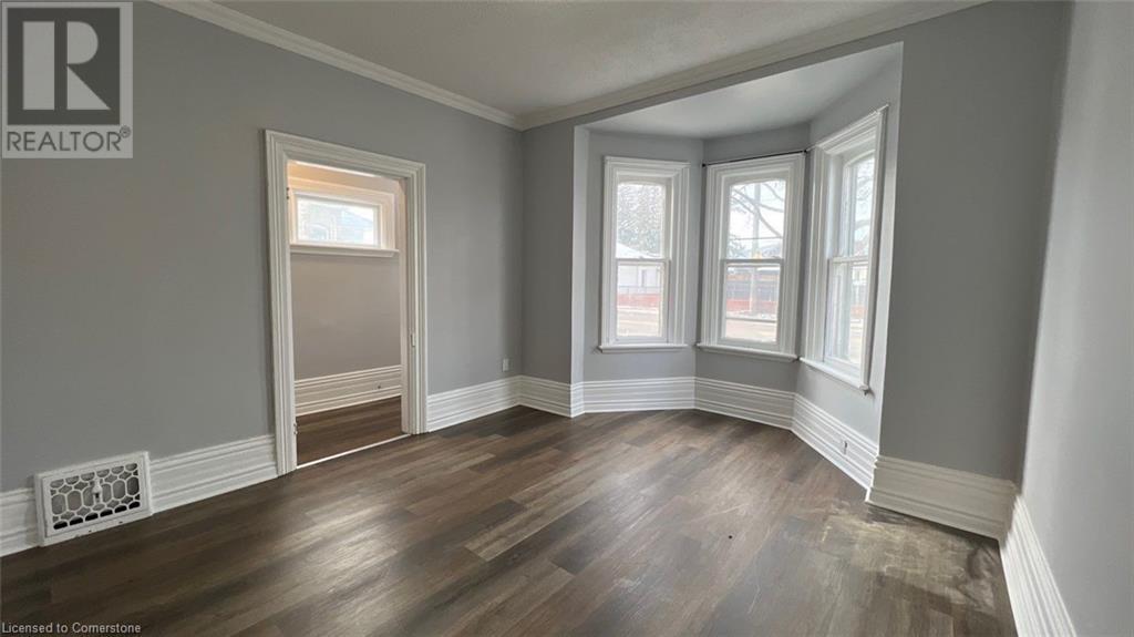28 Ontario Street Property Photo 5