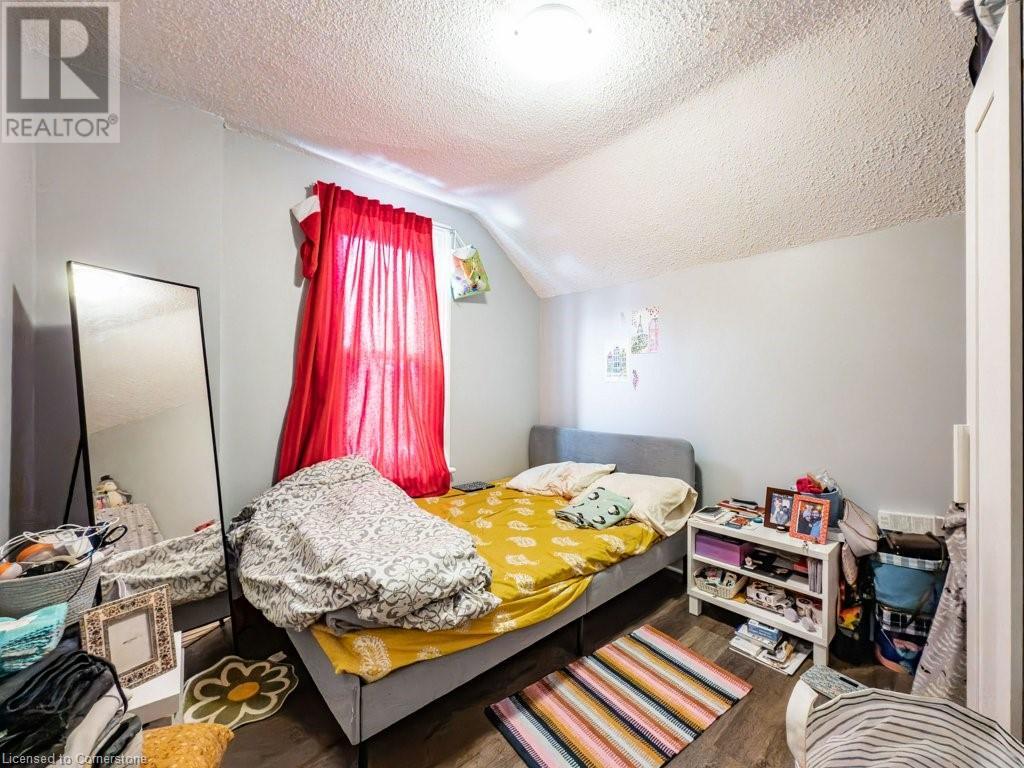 28 Ontario Street Property Photo 13