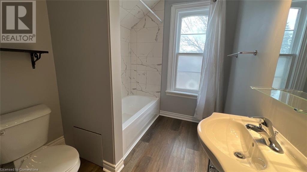 28 Ontario Street Property Photo 16