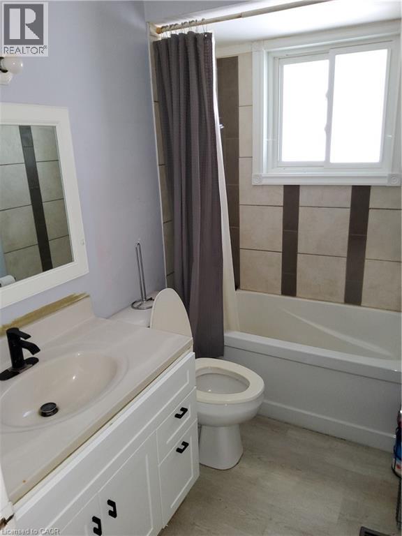 7 Usher Street Property Photo 11