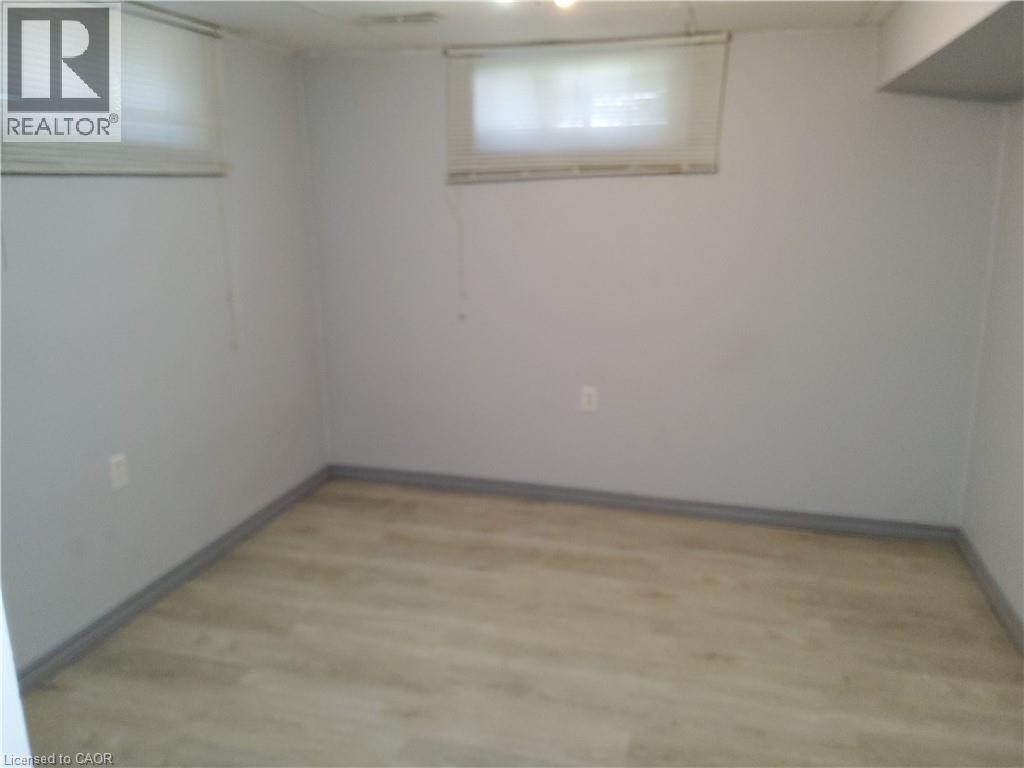 7 Usher Street Property Photo 15