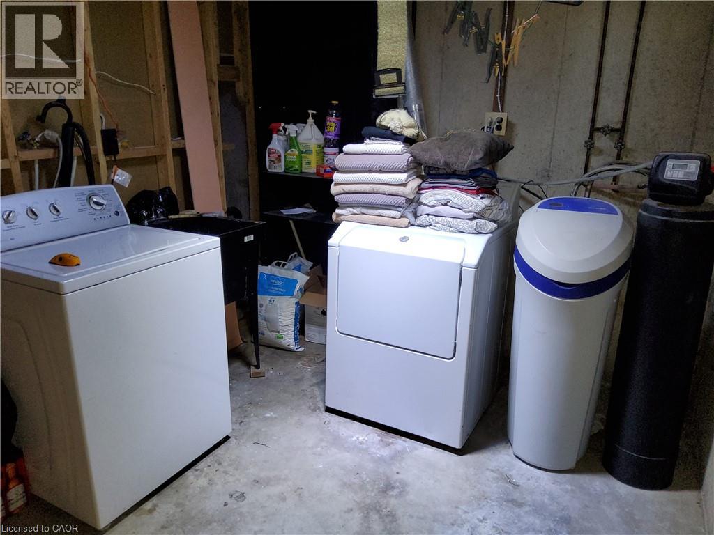 7 Usher Street Property Photo 17