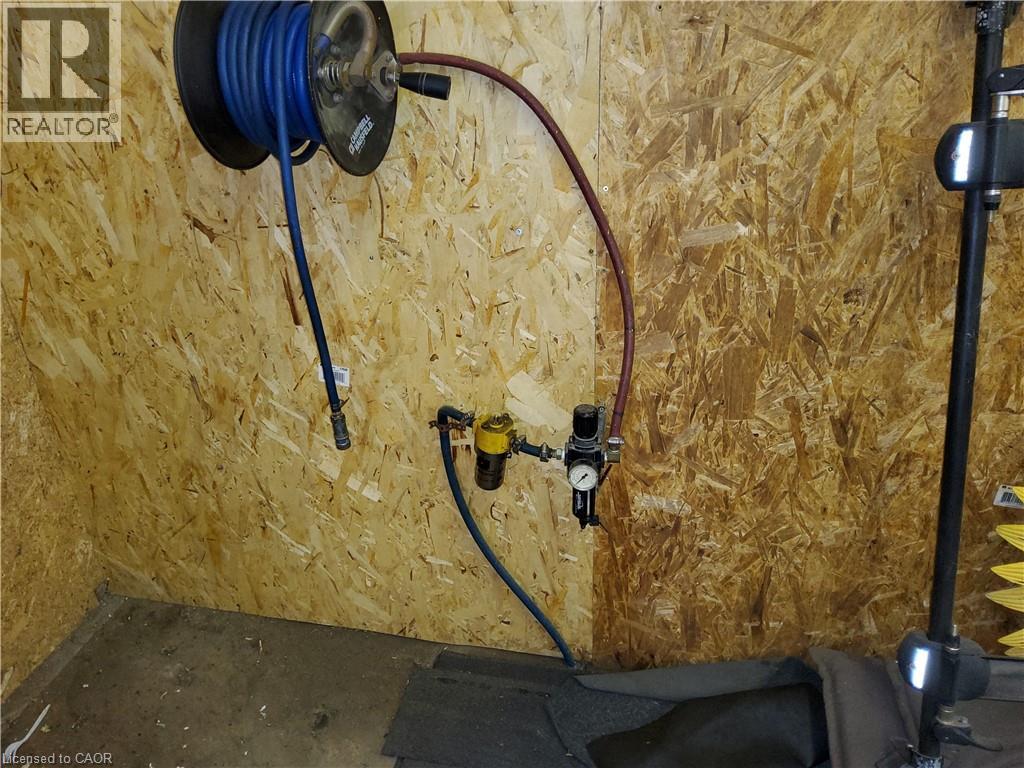 7 Usher Street Property Photo 24