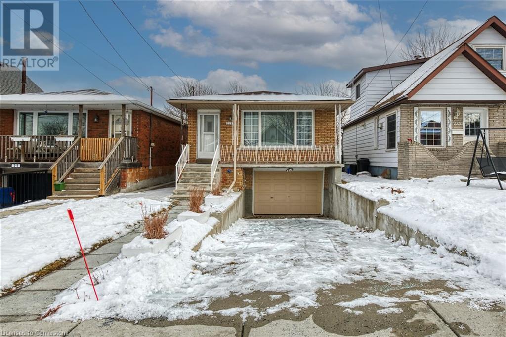 221 East 24th Street Property Photo