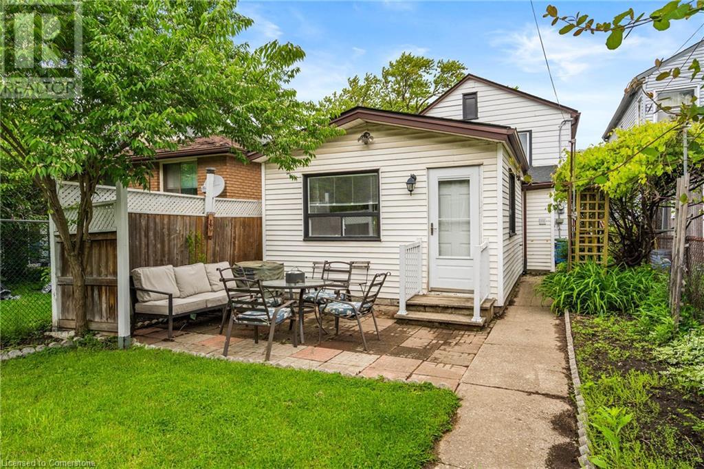 21 Chatham Street Property Photo 46