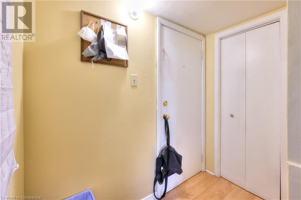 524 Krug Street Property Photo 29