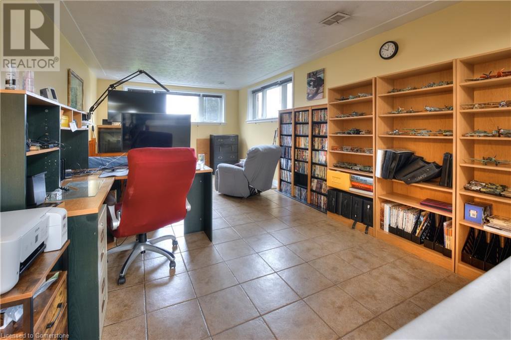 524 Krug Street Property Photo 30