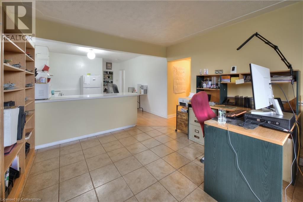 524 Krug Street Property Photo 32