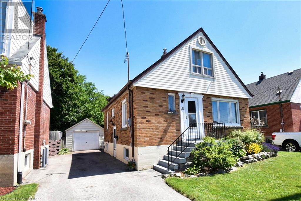 31 Russell Street Property Photo