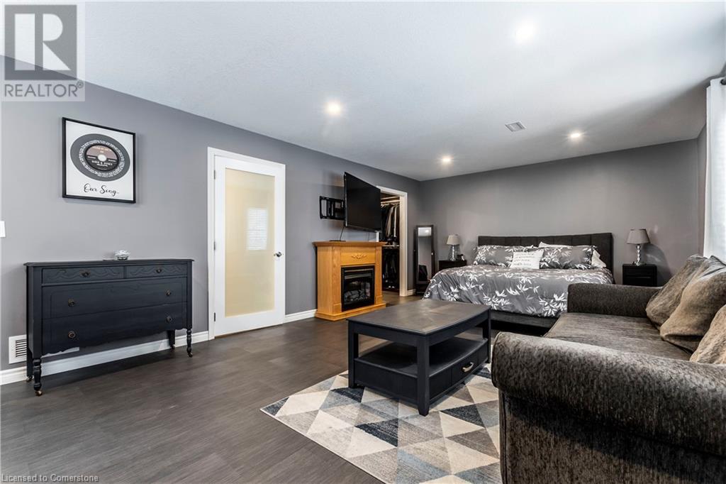 75 Sekura Crescent Property Photo 31
