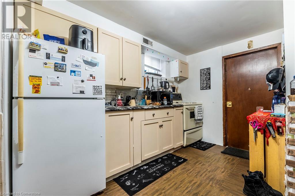 75 Sekura Crescent Property Photo 34