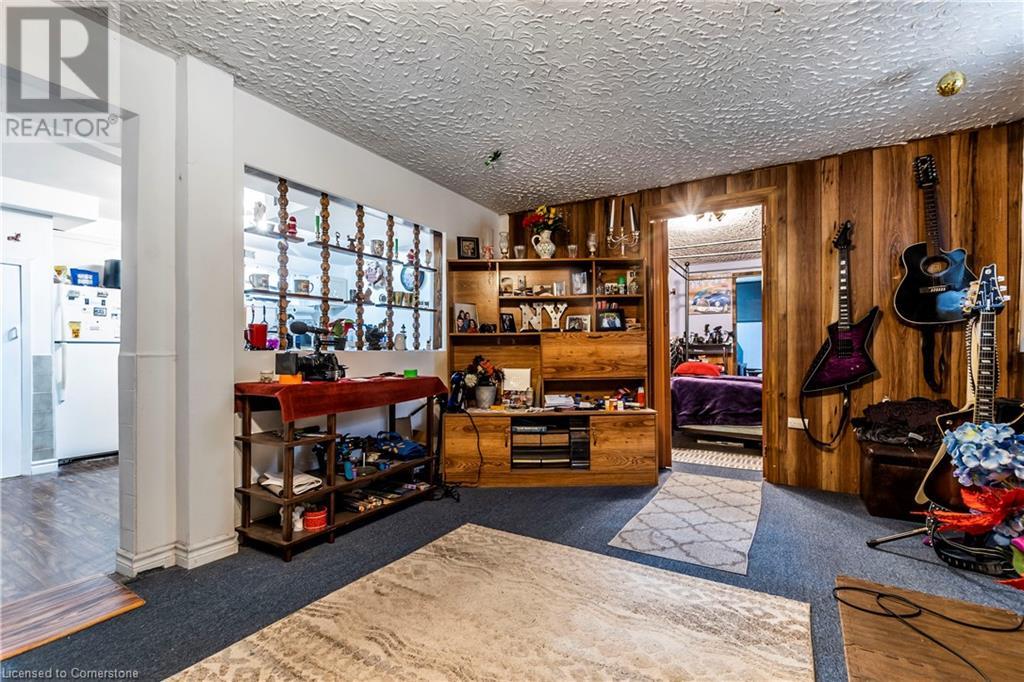 75 Sekura Crescent Property Photo 36