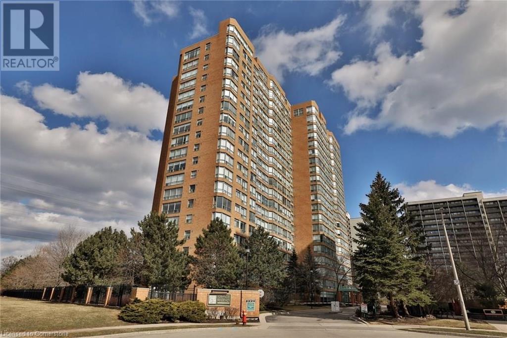 1276 Maple Crossing Boulevard Unit# 610 Property Photo