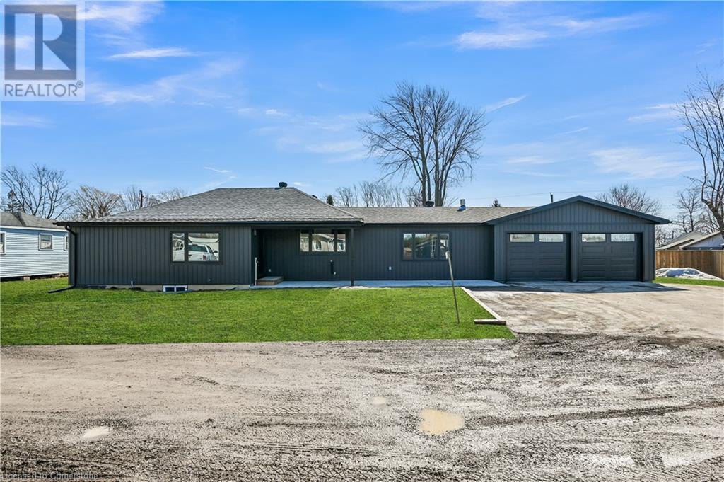 883 Selkirk Real Estate Listings Main Image