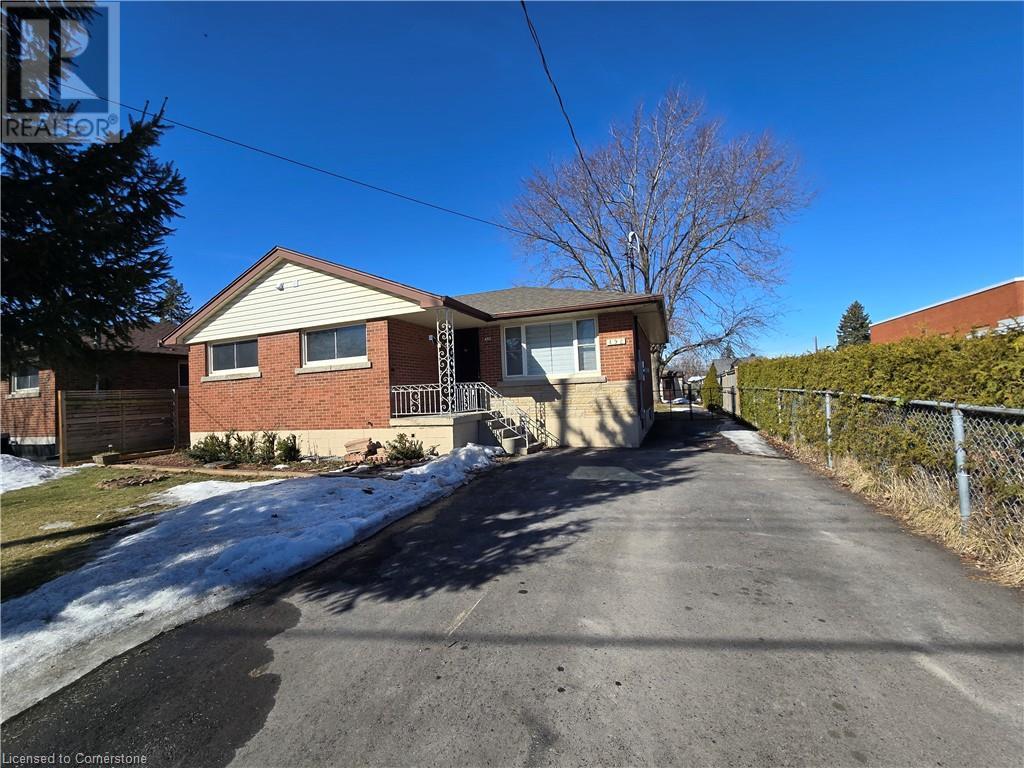 492 East 16th Unit# B Property Photo