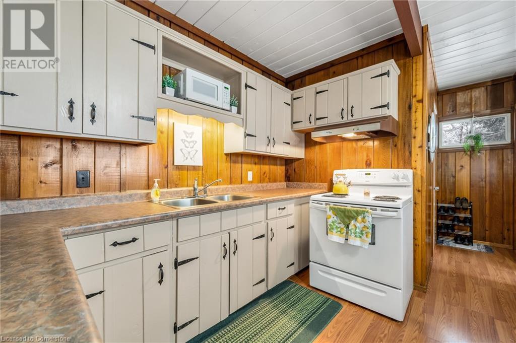 250 Radical Road Property Photo 23