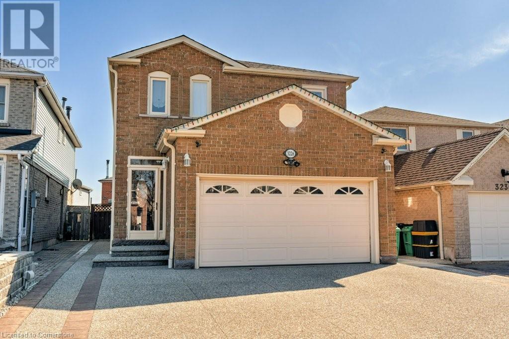 3226 Valcourt Crescent Property Photo