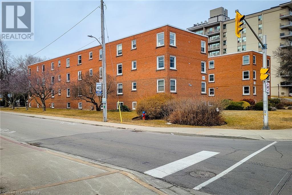 1347 Lakeshore Road Unit# 37 Property Photo
