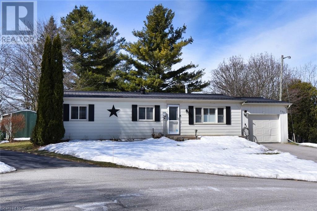133 W Maple Crescent W Property Photo