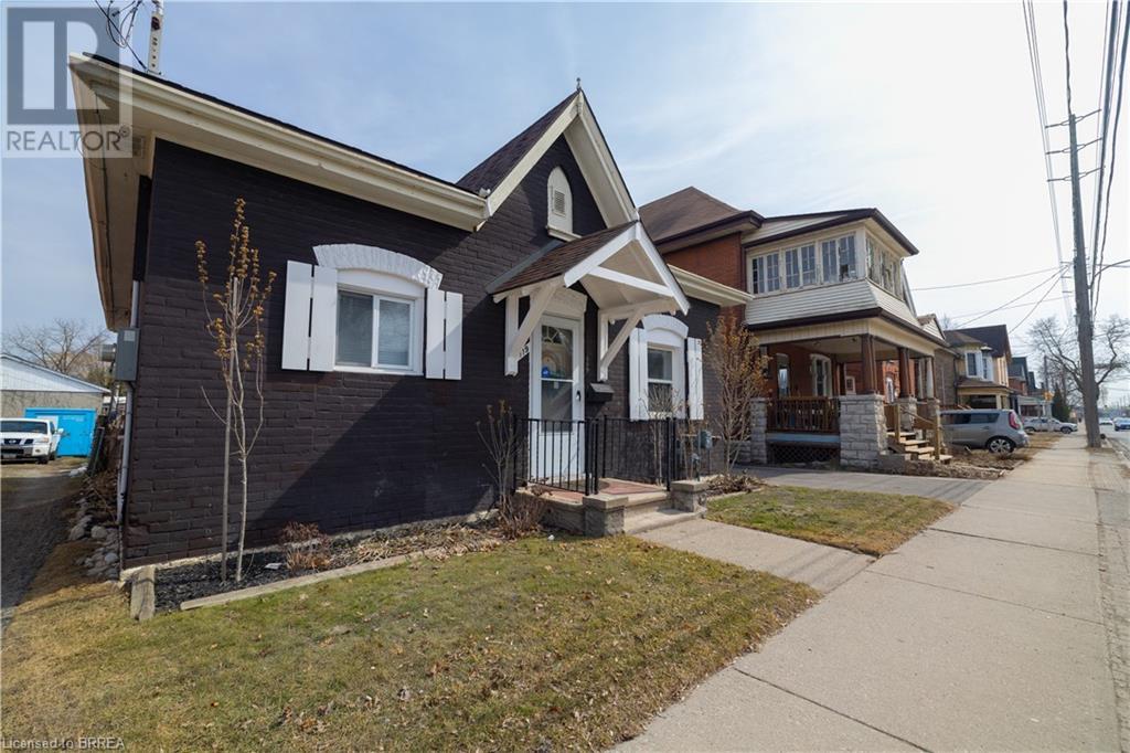 119 Clarence Street Property Photo
