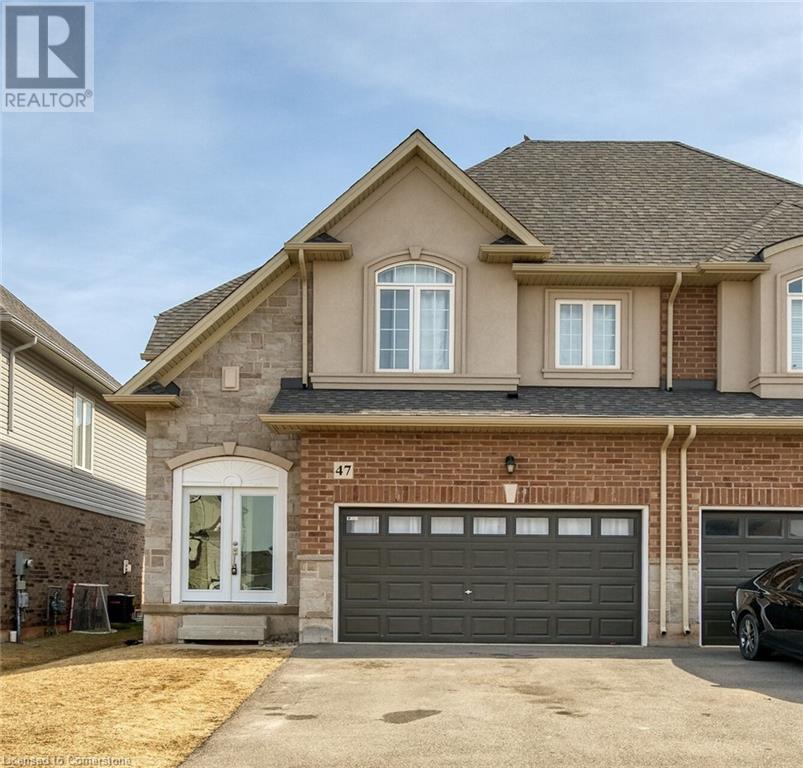 47 Sauvignon Crescent Property Photo