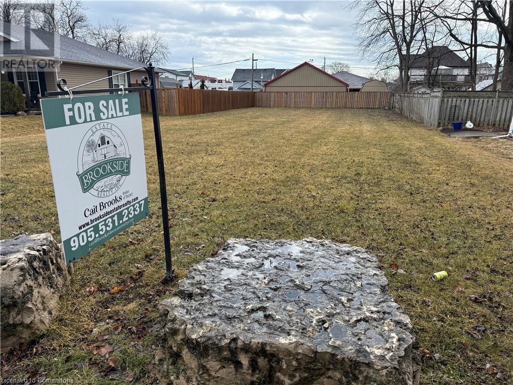 17 John St Property Photo 3
