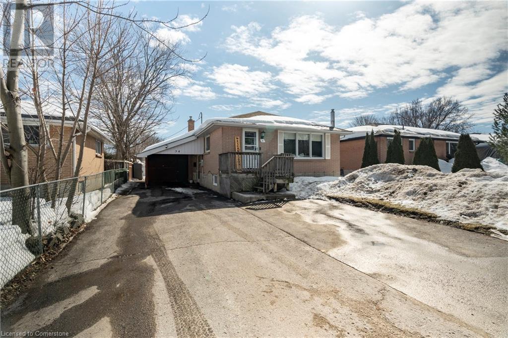 34 BOTHWELL Crescent