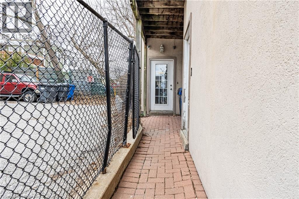 10 Main Street Property Photo 32