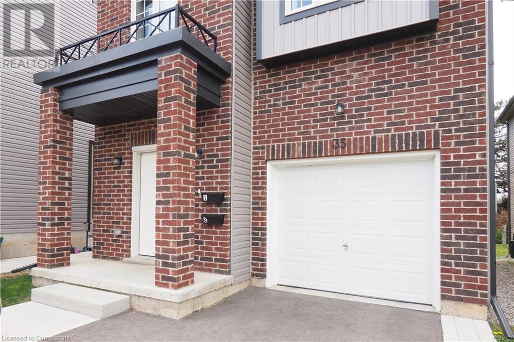 35 Belmont Avenue W Property Photo 4