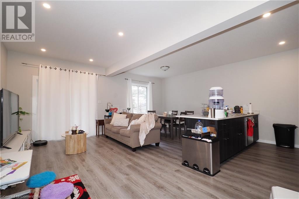 35 Belmont Avenue W Property Photo 8