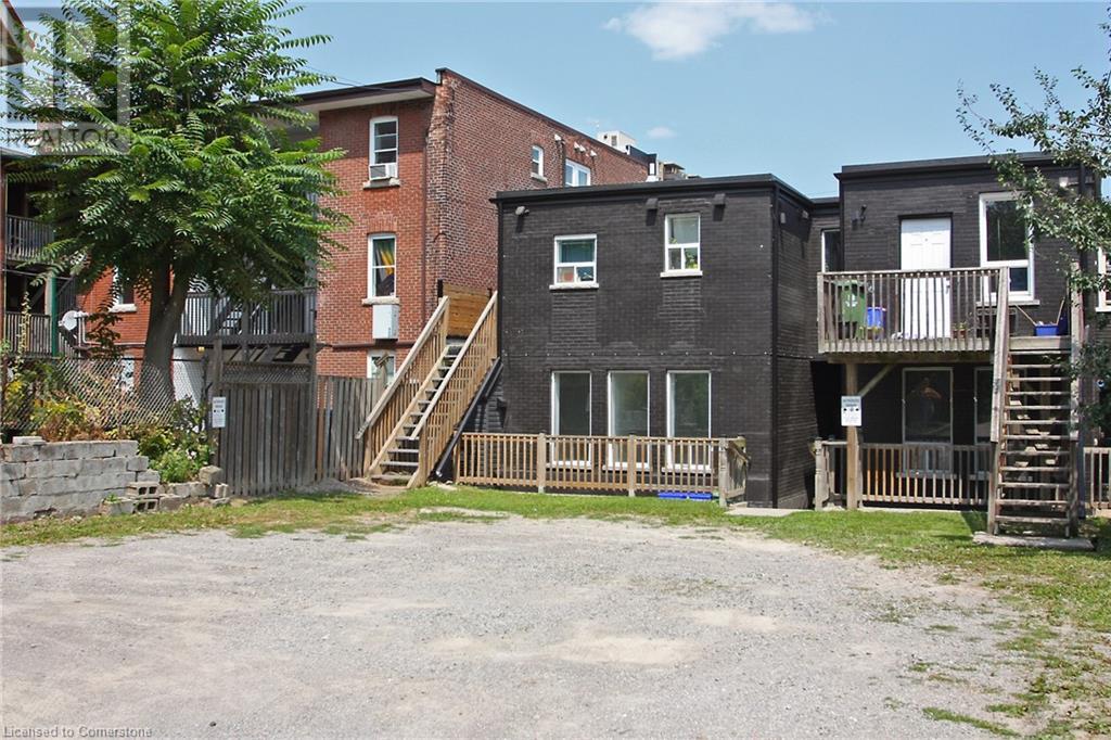 590 Main Street E Property Photo 4