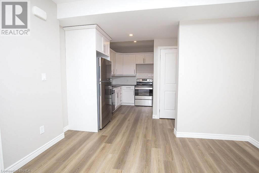 355 Wellington Street Property Photo 7