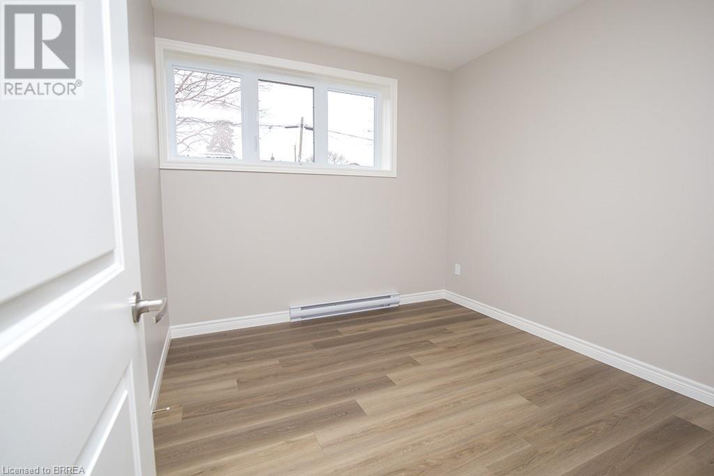 355 Wellington Street Property Photo 16