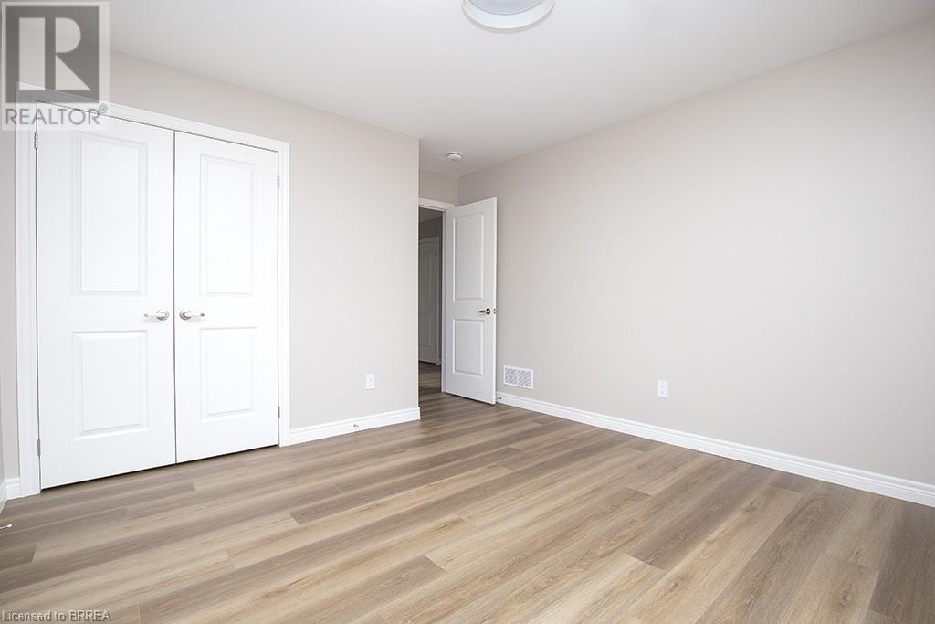 355 Wellington Street Property Photo 41