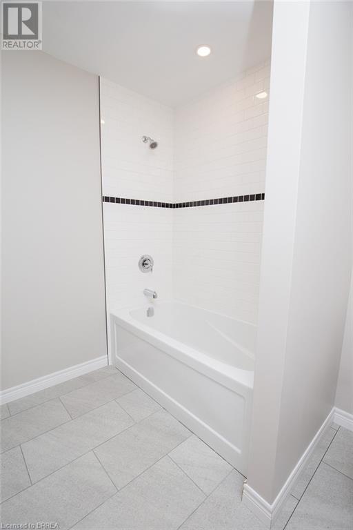 355 Wellington Street Property Photo 43