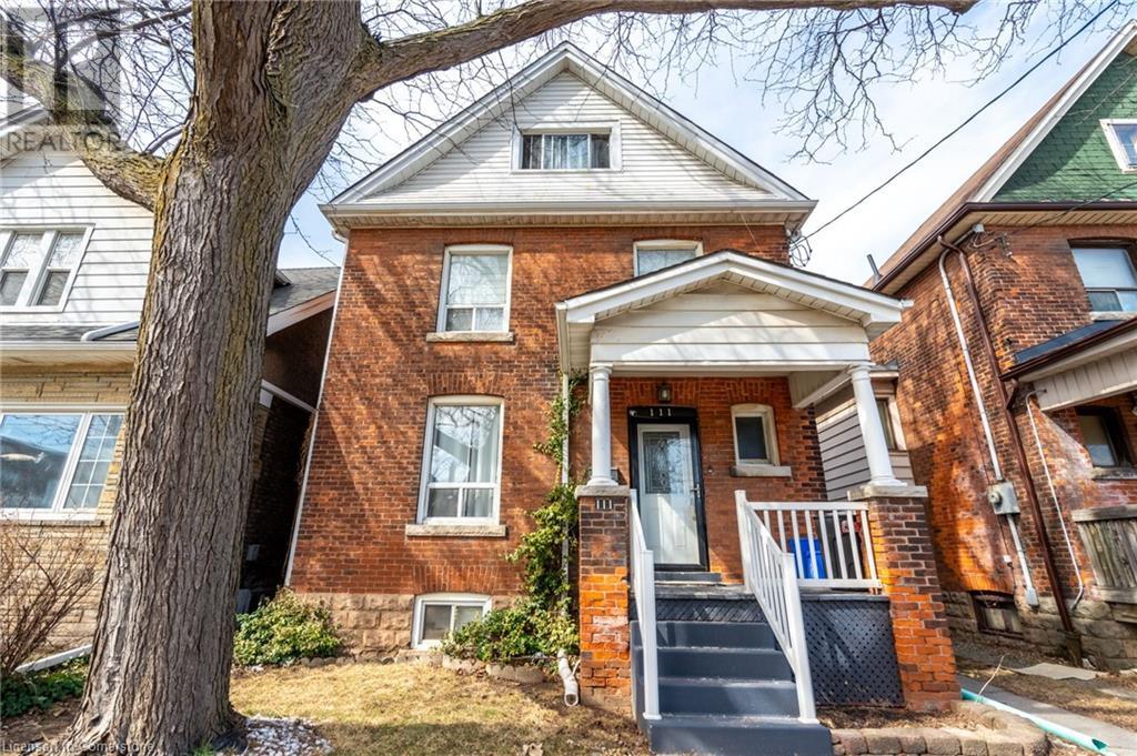 111 Ottawa Street N Property Photo