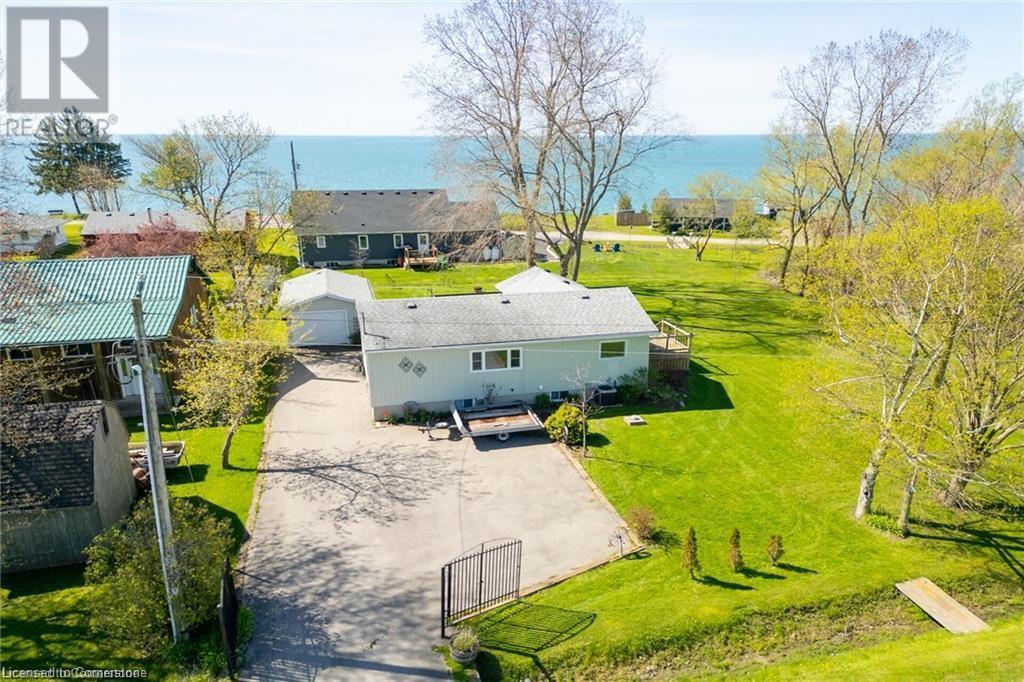 2970 Lakeshore Road Property Photo