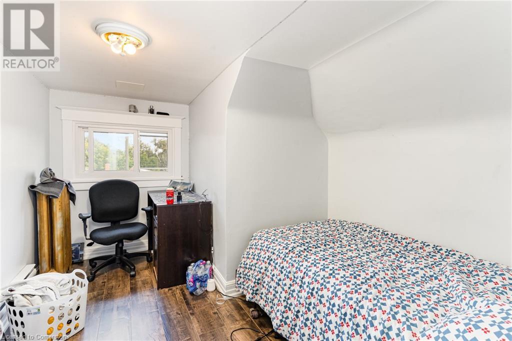 74 Kenilworth Avenue S Property Photo 21