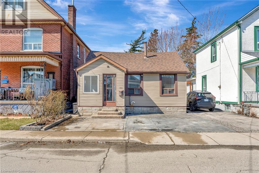 159 Grosvenor Avenue N Property Photo