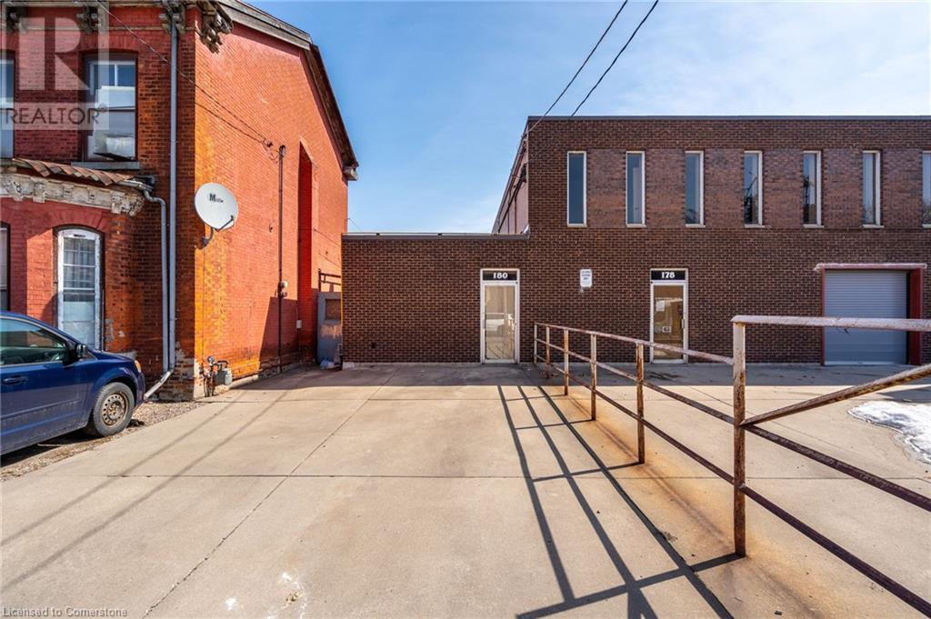 180 Mary Street Property Photo
