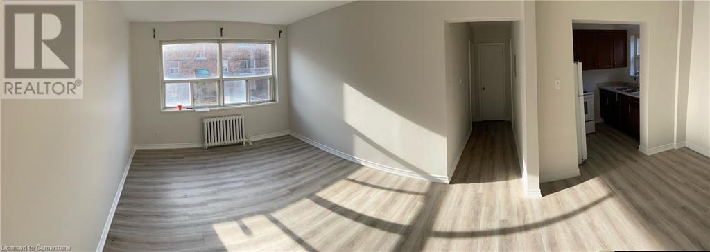 314 Lakeshore Road W Property Photo 2