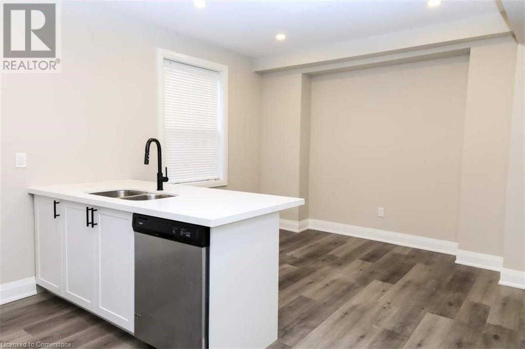 574 Cannon Street E Property Photo 5