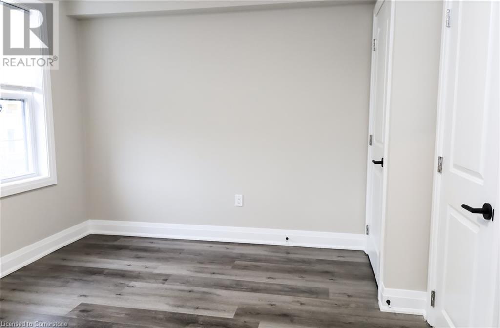 574 Cannon Street E Property Photo 8