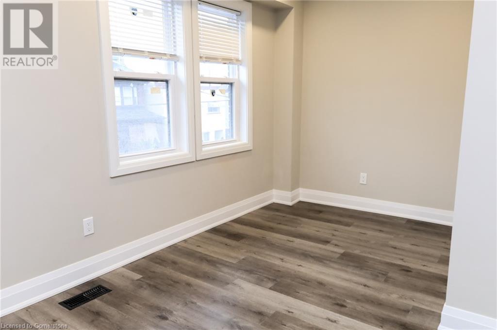 574 Cannon Street E Property Photo 14