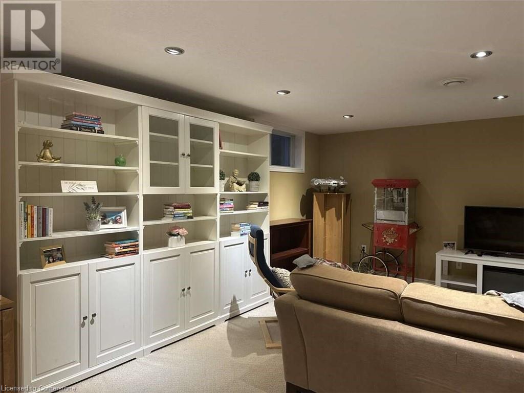 327 Richmeadow Road Property Photo 39