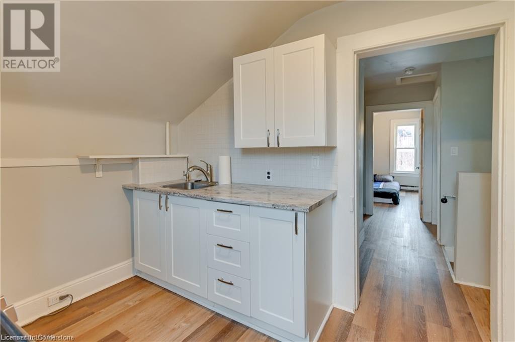 12 Cartwright Street Property Photo 26