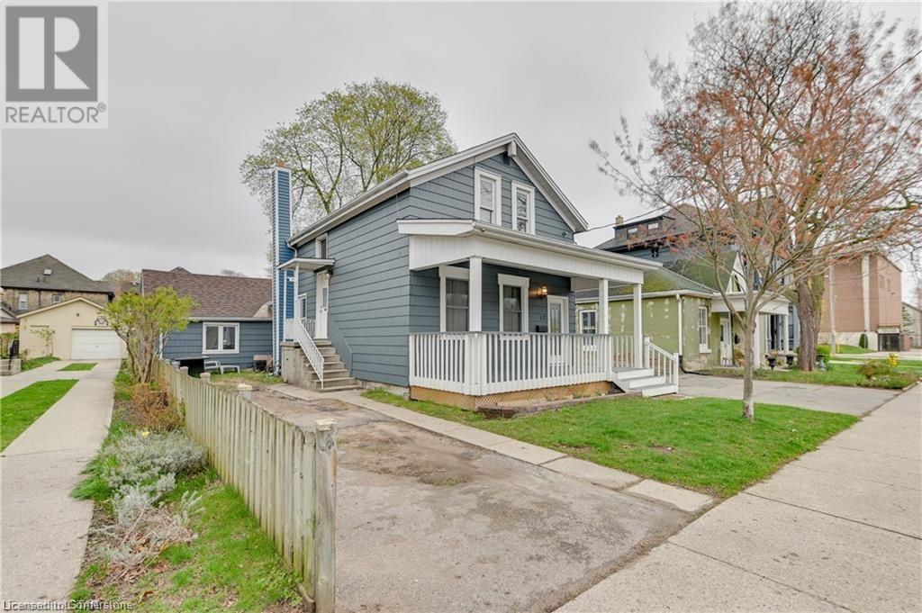12 Cartwright Street Property Photo 35