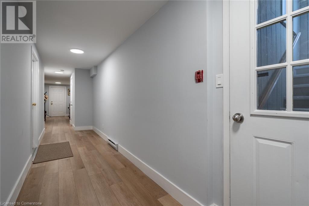 81 Hamilton Street N Property Photo 9
